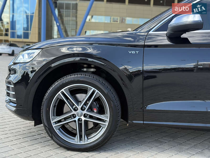 Внедорожник / Кроссовер Audi SQ5 2018 в Харькове