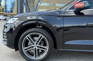Внедорожник / Кроссовер Audi SQ5 2018 в 