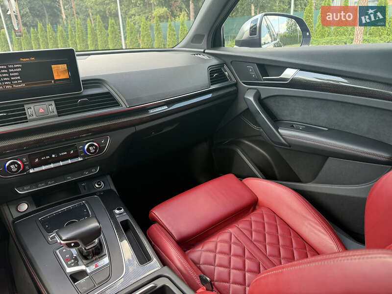 Внедорожник / Кроссовер Audi SQ5 2018 в Харькове