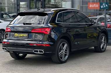 Внедорожник / Кроссовер Audi SQ5 2017 в 