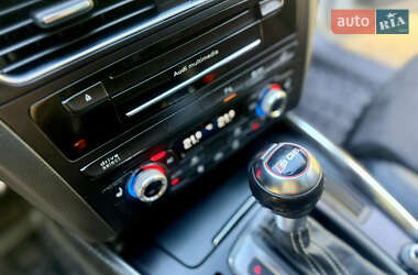 Внедорожник / Кроссовер Audi SQ5 2013 в 