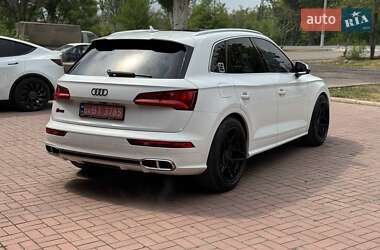 Позашляховик / Кросовер Audi SQ5 2018 в 