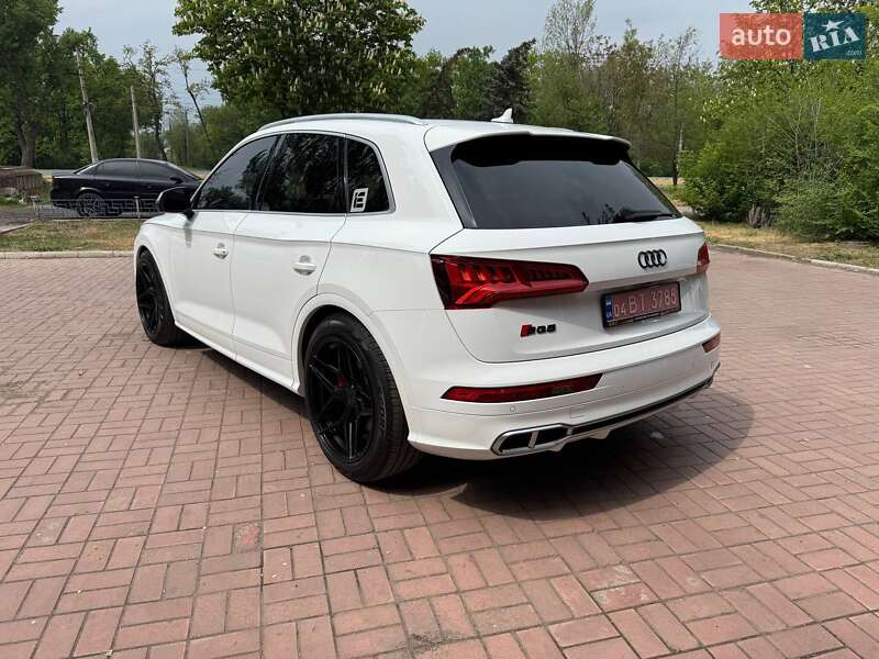 Позашляховик / Кросовер Audi SQ5 2018 в Києві фото 6 Позашляховик / Кросовер Audi SQ5 2018 в Києві