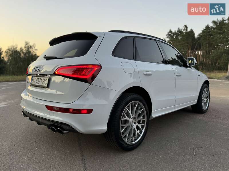 Внедорожник / Кроссовер Audi SQ5 2015 в Киеве