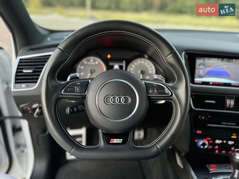 Внедорожник / Кроссовер Audi SQ5 2015 в Киеве
