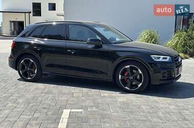 Внедорожник / Кроссовер Audi SQ5 2018 в 