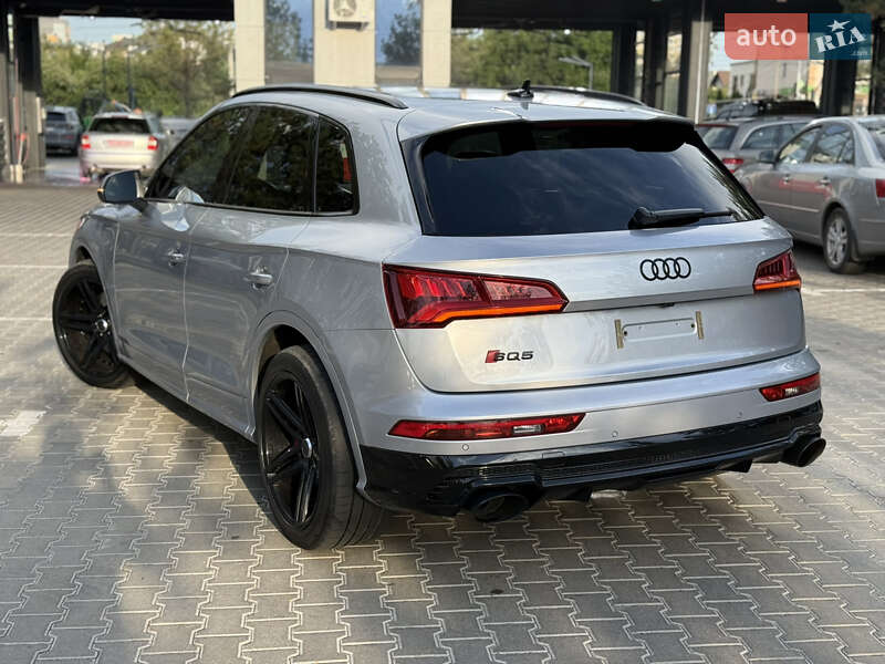 Позашляховик / Кросовер Audi SQ5 2018 в Рівному