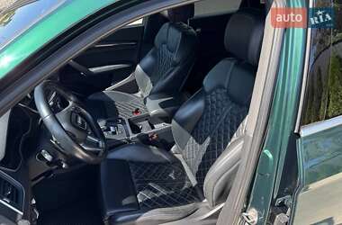 Внедорожник / Кроссовер Audi SQ5 2017 в 