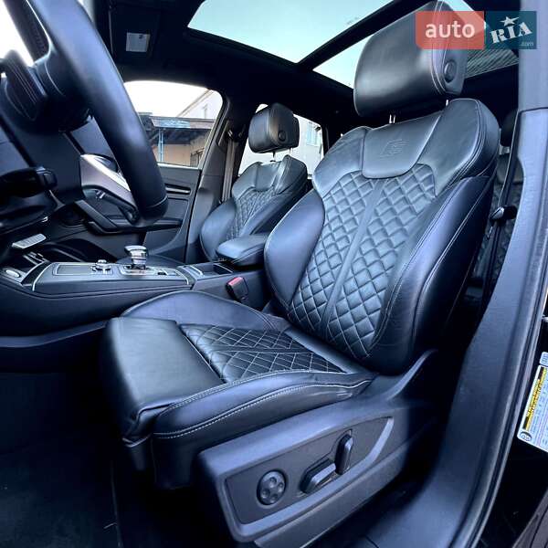 Внедорожник / Кроссовер Audi SQ5 2019 в Чернигове