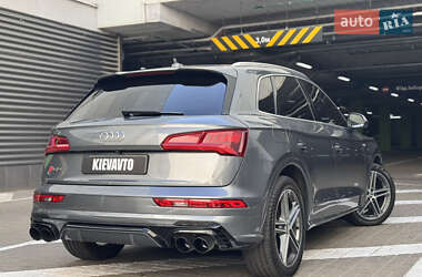 Внедорожник / Кроссовер Audi SQ5 2017 в 