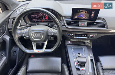 Внедорожник / Кроссовер Audi SQ5 2017 в 