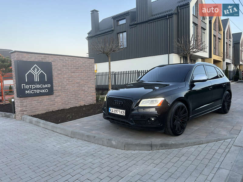 Внедорожник / Кроссовер Audi SQ5 2014 в 