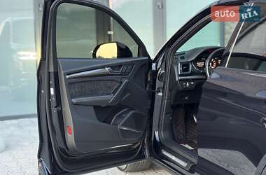 Внедорожник / Кроссовер Audi SQ5 2020 в 