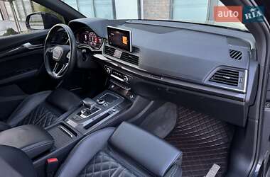 Внедорожник / Кроссовер Audi SQ5 2020 в 