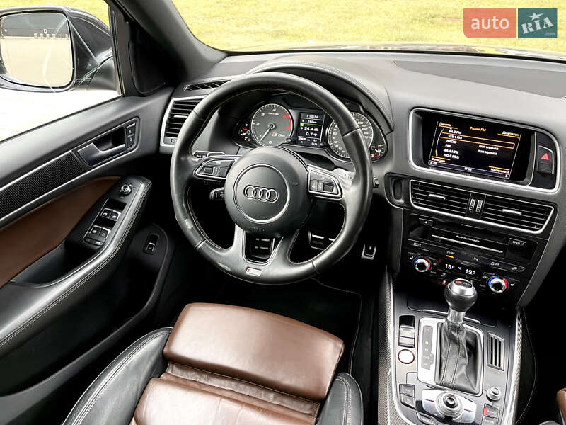 Внедорожник / Кроссовер Audi SQ5 2013 в Киеве
