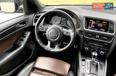 Внедорожник / Кроссовер Audi SQ5 2013 в 