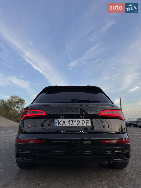 Внедорожник / Кроссовер Audi SQ5 2017 в Киеве