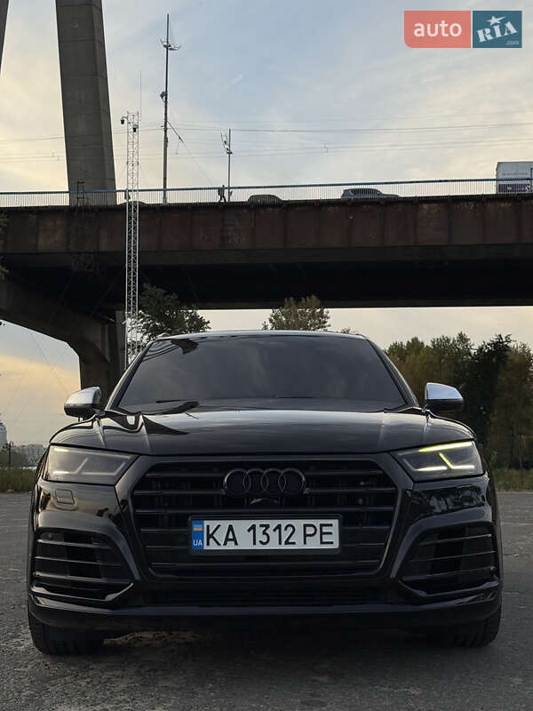 Внедорожник / Кроссовер Audi SQ5 2017 в Киеве