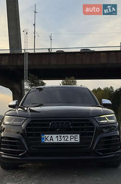 Внедорожник / Кроссовер Audi SQ5 2017 в 