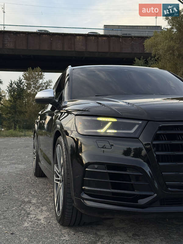 Внедорожник / Кроссовер Audi SQ5 2017 в Киеве