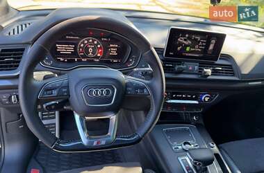 Внедорожник / Кроссовер Audi SQ5 2019 в 