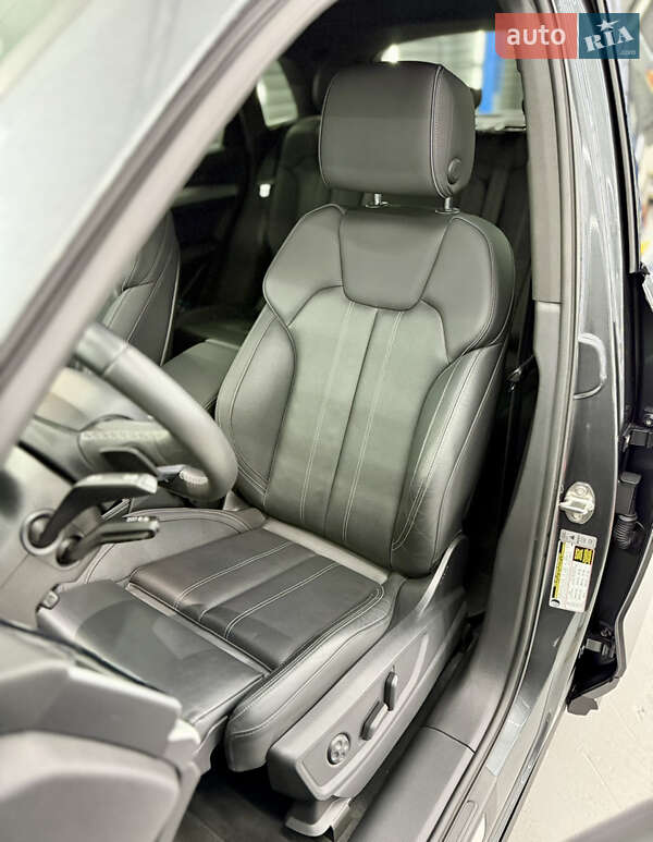 Внедорожник / Кроссовер Audi SQ5 2020 в Киеве фото 13 Внедорожник / Кроссовер Audi SQ5 2020 в Киеве