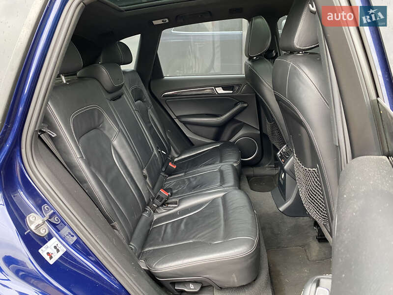 Внедорожник / Кроссовер Audi SQ5 2013 в Киеве