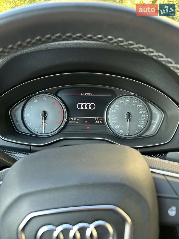 Внедорожник / Кроссовер Audi SQ5 2022 в Киеве