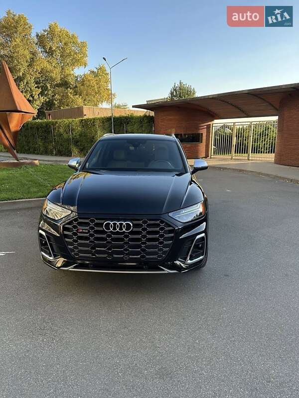 Внедорожник / Кроссовер Audi SQ5 2022 в Киеве