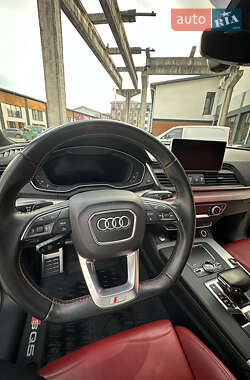 Внедорожник / Кроссовер Audi SQ5 2020 в 