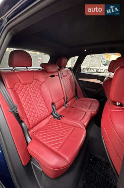 Внедорожник / Кроссовер Audi SQ5 2020 в 