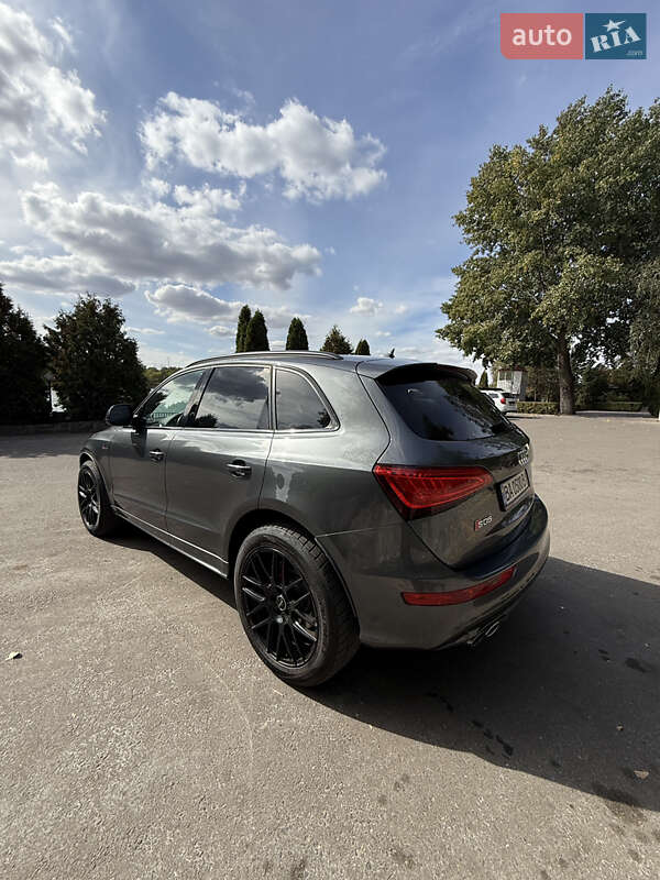 Внедорожник / Кроссовер Audi SQ5 2016 в Кропивницком