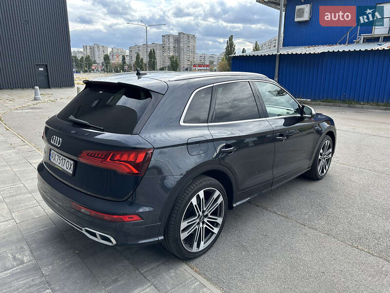 Внедорожник / Кроссовер Audi SQ5 2017 в Харькове