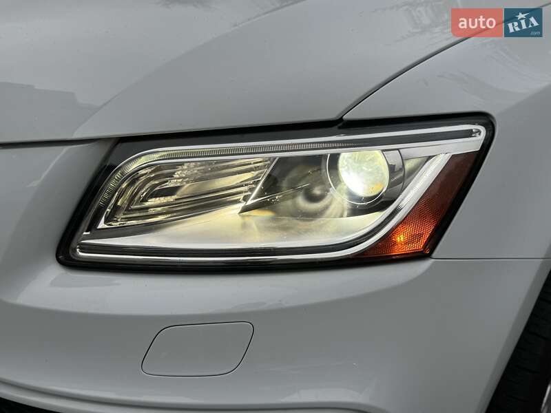 Внедорожник / Кроссовер Audi SQ5 2015 в Киеве