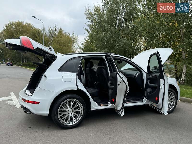 Внедорожник / Кроссовер Audi SQ5 2015 в Киеве