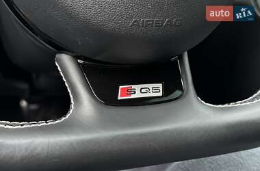 Внедорожник / Кроссовер Audi SQ5 2015 в 