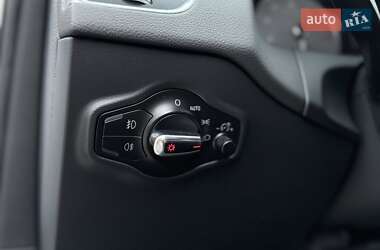 Внедорожник / Кроссовер Audi SQ5 2015 в 