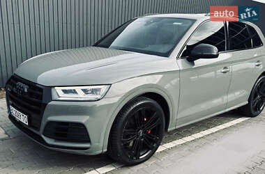 Внедорожник / Кроссовер Audi SQ5 2019 в 