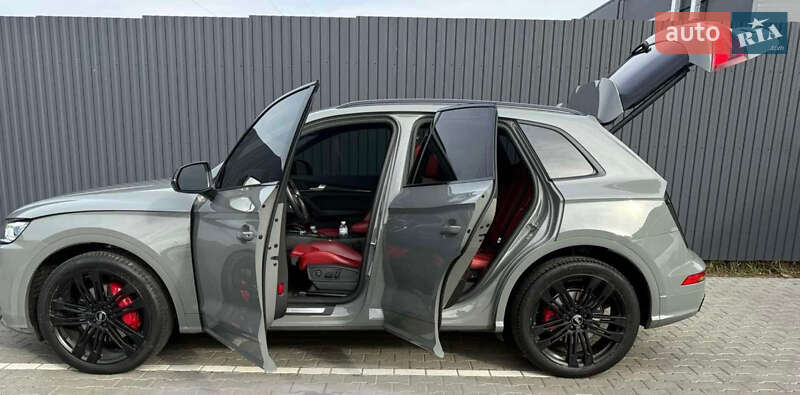 Внедорожник / Кроссовер Audi SQ5 2019 в Львове