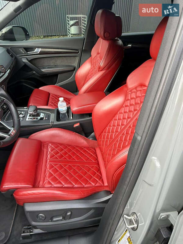 Внедорожник / Кроссовер Audi SQ5 2019 в Львове