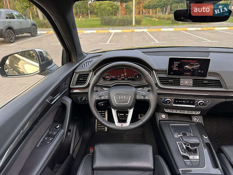 Внедорожник / Кроссовер Audi SQ5 2017 в Киеве