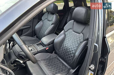 Внедорожник / Кроссовер Audi SQ5 2017 в 