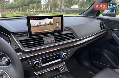 Внедорожник / Кроссовер Audi SQ5 2017 в 