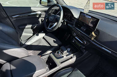 Внедорожник / Кроссовер Audi SQ5 2021 в 