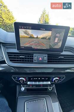 Внедорожник / Кроссовер Audi SQ5 2017 в 