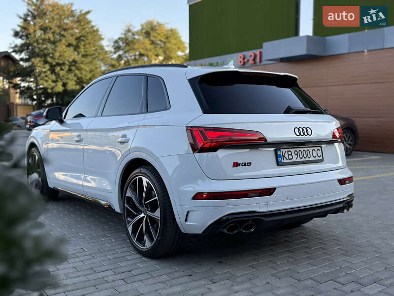 Внедорожник / Кроссовер Audi SQ5 2023 в Виннице