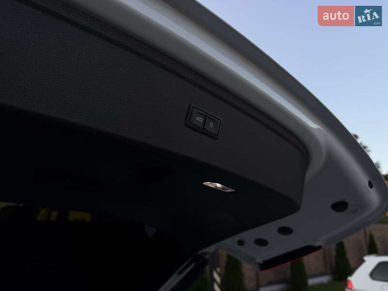 Внедорожник / Кроссовер Audi SQ5 2023 в Виннице