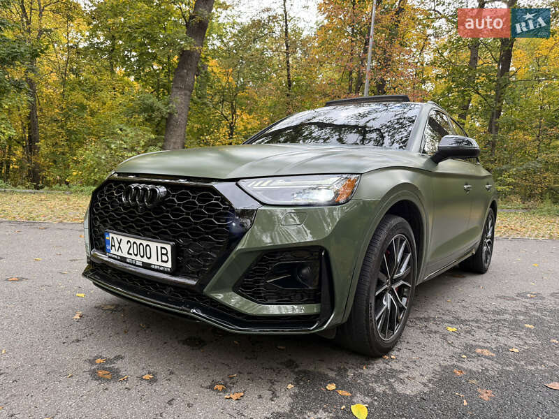 Позашляховик / Кросовер Audi SQ5 2023 в 