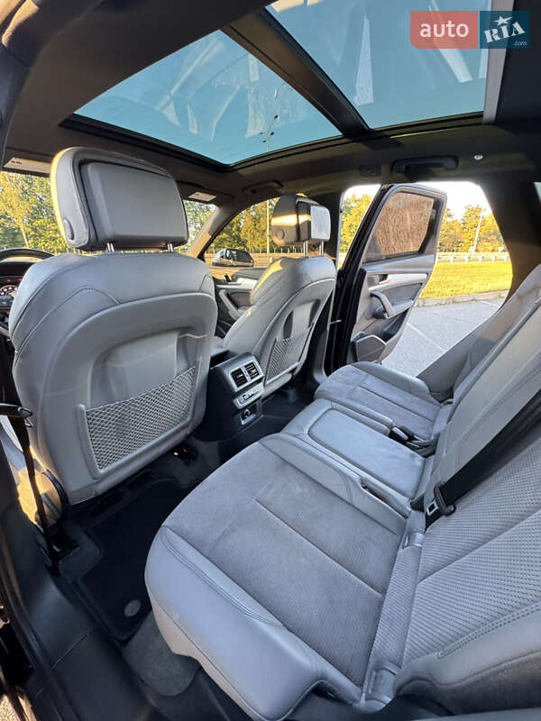 Внедорожник / Кроссовер Audi SQ5 2017 в Киеве фото 7 Внедорожник / Кроссовер Audi SQ5 2017 в Киеве