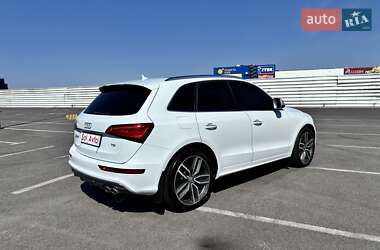 Внедорожник / Кроссовер Audi SQ5 2014 в 